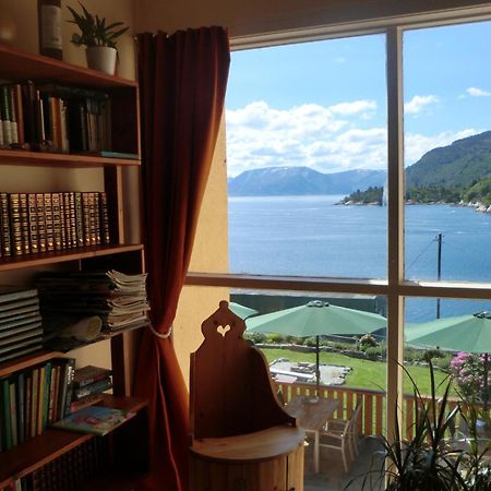 Lavik Fjord Hotel & Apartments Екстер'єр фото