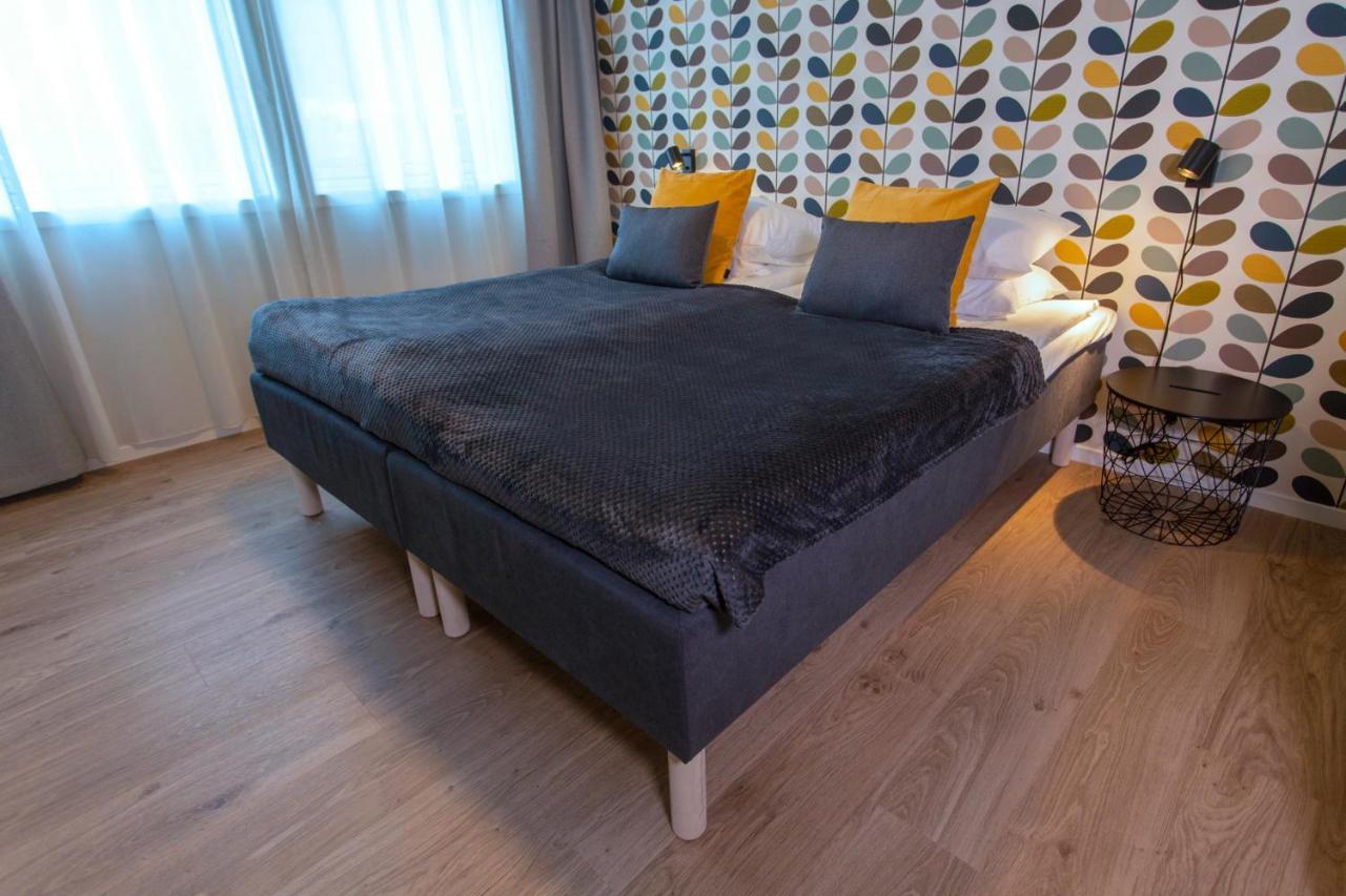 Lavik Fjord Hotel & Apartments Екстер'єр фото