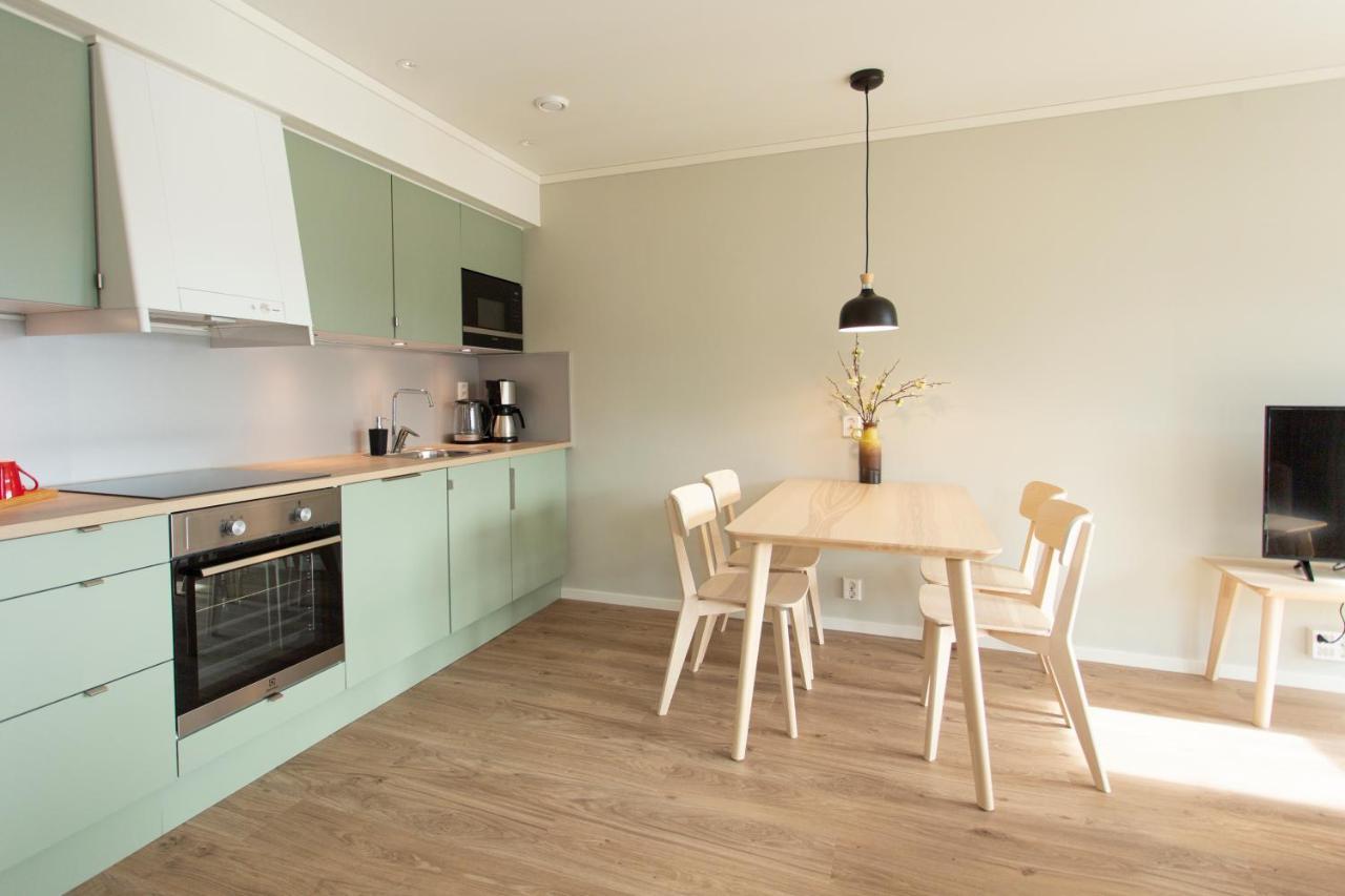 Lavik Fjord Hotel & Apartments Екстер'єр фото