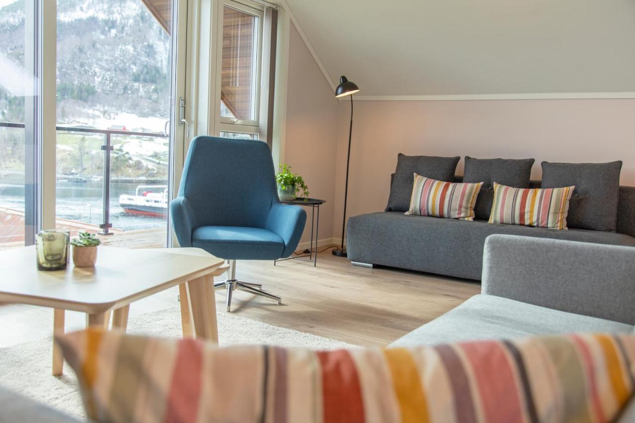 Lavik Fjord Hotel & Apartments Екстер'єр фото