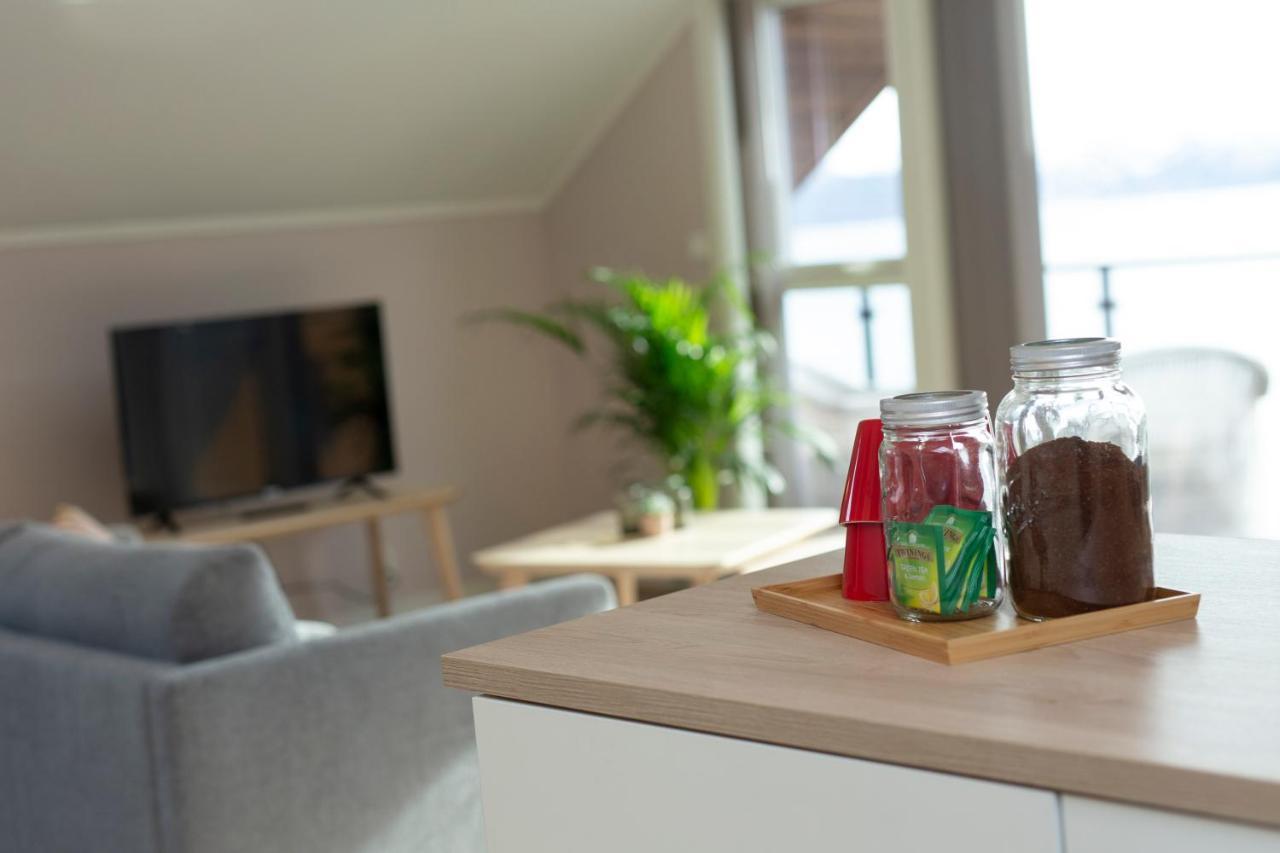 Lavik Fjord Hotel & Apartments Екстер'єр фото