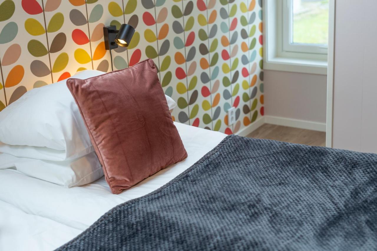 Lavik Fjord Hotel & Apartments Екстер'єр фото