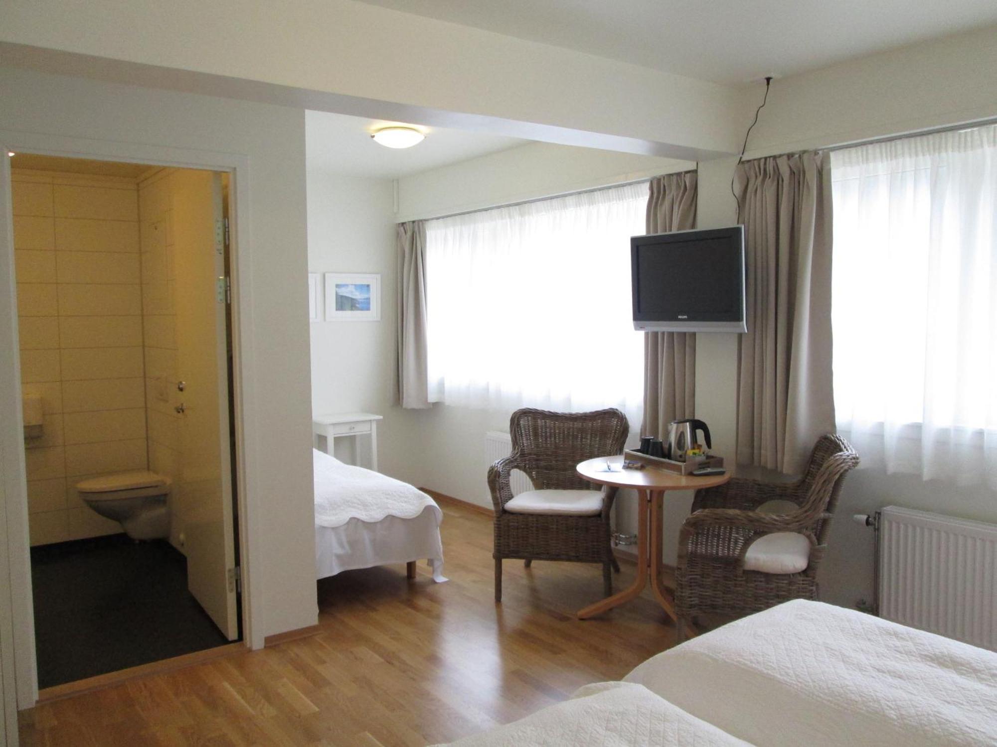 Lavik Fjord Hotel & Apartments Номер фото